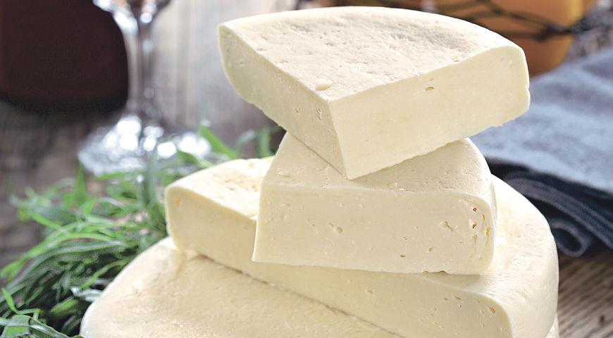 У сулугуни солоноватый вкус